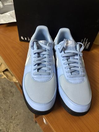 Scarpe Nike Azzurre e Bianche