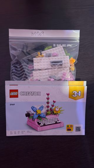 Lego 31169 Typewriter with Flowers