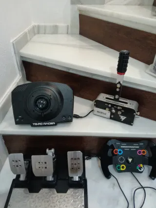 Pedales Thrustmaster Simracing PC