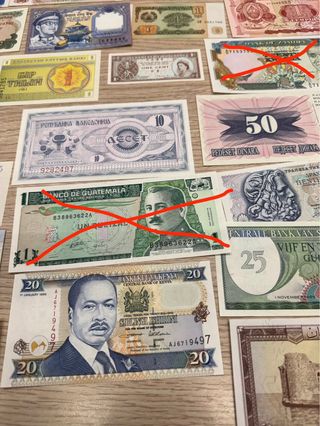 33 Billetes Variados Sin Circular