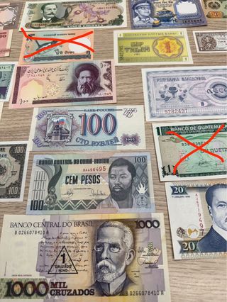 33 Billetes Variados Sin Circular