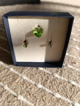 Parure ciondolo e orecchini verde smeraldo