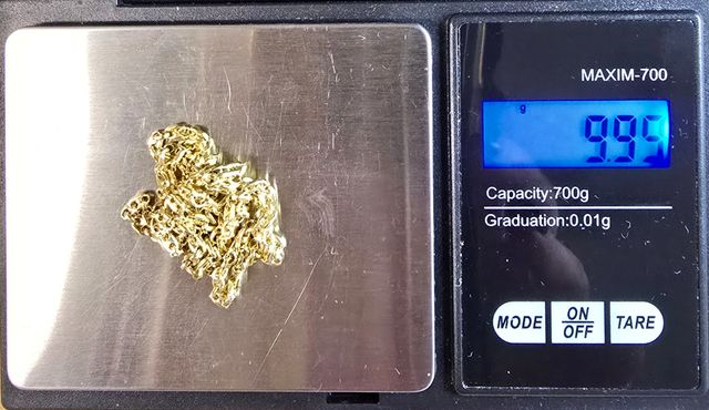 Cadena de oro de 18k. Peso: 9.99 g.