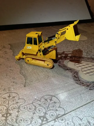 Caterpillar 955 Traxcavator miniatura
