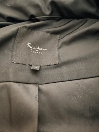 Plumas Pepe Jeans Mujer Talla M. Plumas de pato.