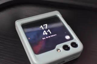 Samsung Galaxy Flip Z 5