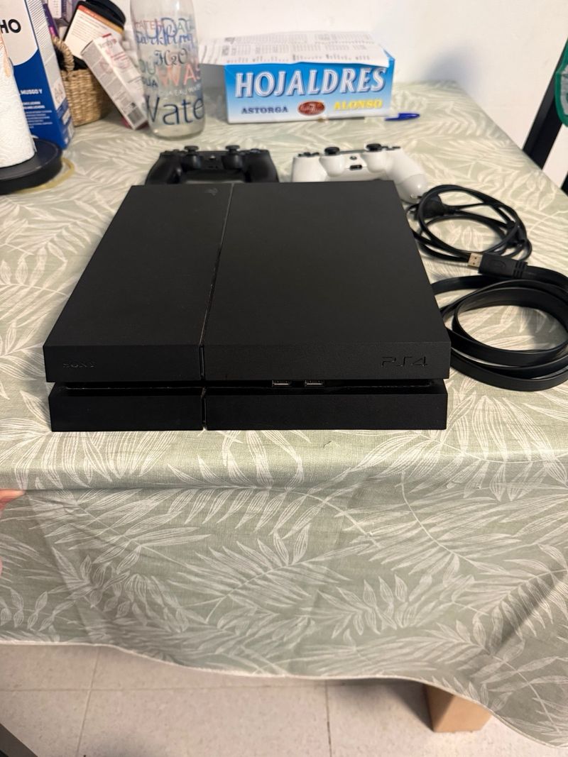 PS4 1TB CUH-1216B + 2 Mandos + 7 Juegos afbeelding 2