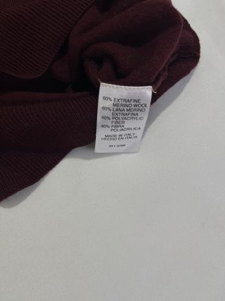 Jersey Tahari V-Neck Rojo Talla L