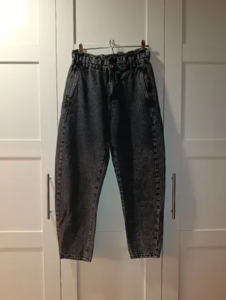 Pantalón vaquero negro cintura alta