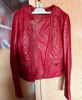 Cazadora Biker cuero con tachuelas