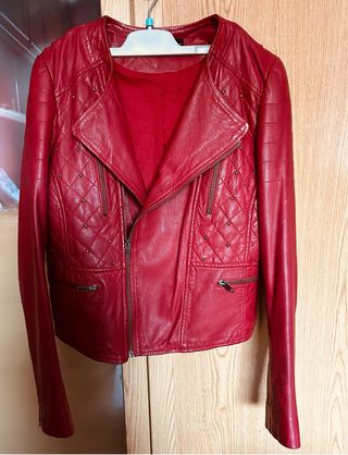 Cazadora Biker cuero con tachuelas