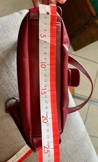 Borsetta bordeaux con fibbia