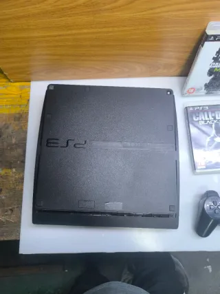 Consola PS3 + 4 Juegos Call of Duty