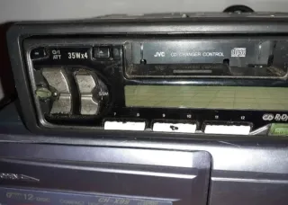 lote radio casette y reproductor 12cds jvc.leer.