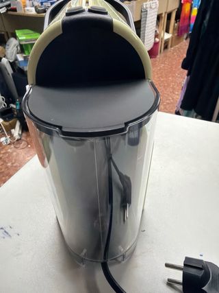 Cafetera Nespresso DeLonghi Inissia EN80.CW