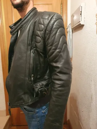 Cazadora de moto White Collection Negra