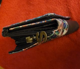 Monedero cartera desigual