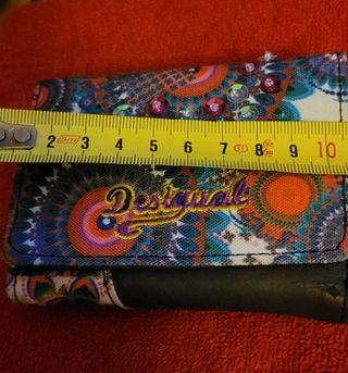 Monedero cartera desigual