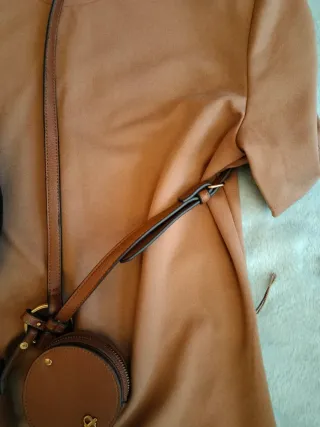 Vestido colección de Zara color Camel