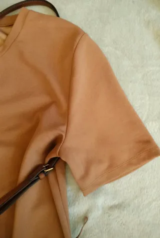 Vestido colección de Zara color Camel