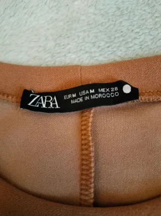 Vestido colección de Zara color Camel