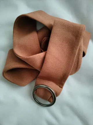 Vestido colección de Zara color Camel