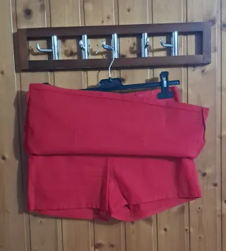 Falda-pantalón roja
