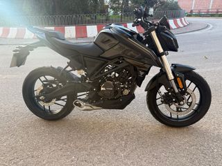 Voge 125R Negra Moto Naked