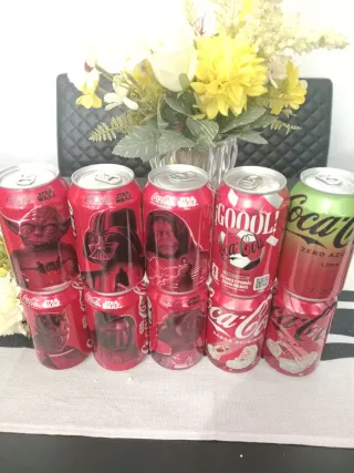 Lotto di 10 lattine di Coca-Cola - Collezione importante