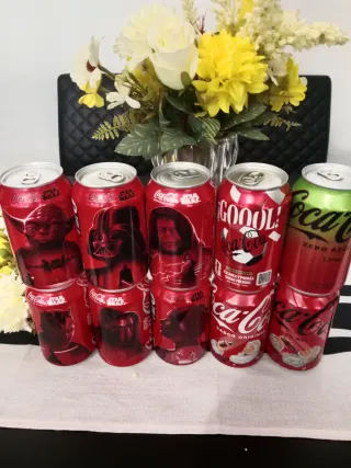 Lotto di 10 lattine di Coca-Cola - Collezione importante