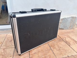 Novation Bass Station II Sintetizador+Funda rigid