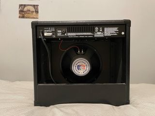 PACK - Guitarra Epiphone Les Paul, amp y pedal.