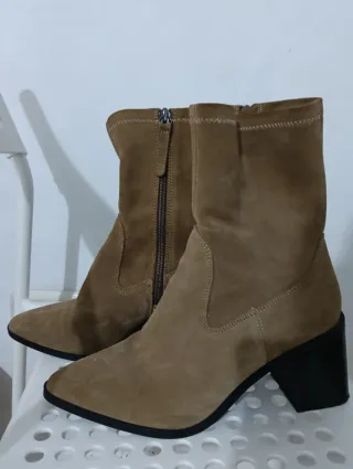 Botín tacón ante camel