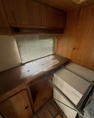 Caravana Adria 750kg 1988