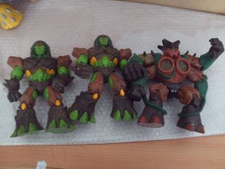 juguete lote 8 de muñecos o figura gormiti