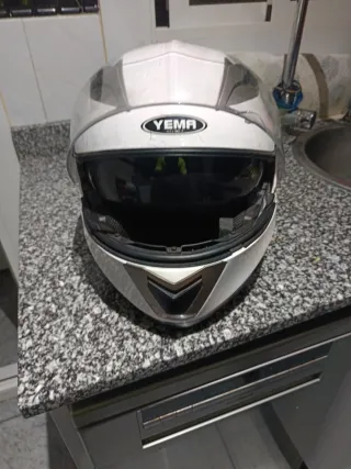 Casco YEMA Blanco