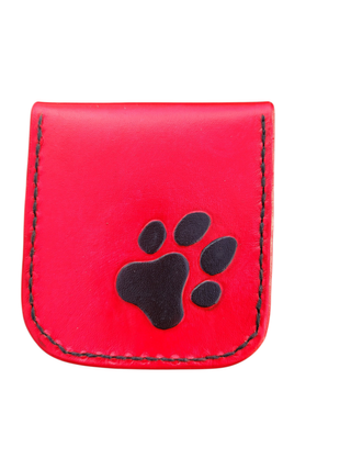 Monedero de cuero rojo diseño de huella.