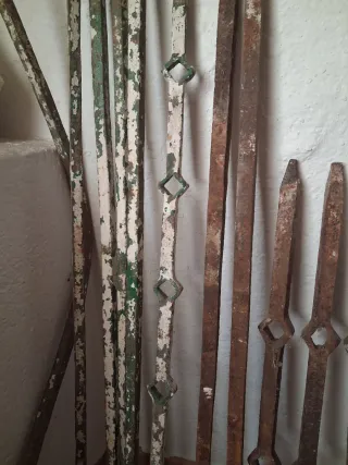 Rejas forjadas antiguas de casa de 1670.