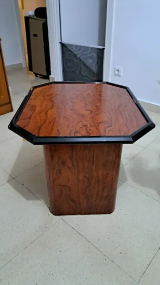 Mesa de centro octogonal madera y negro