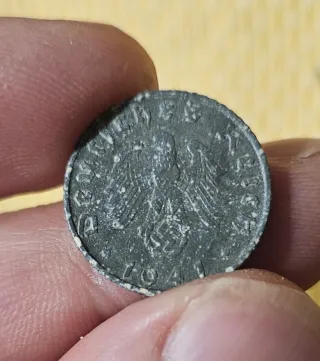 Lote 2 monedas una nazi y la otra de la URSS