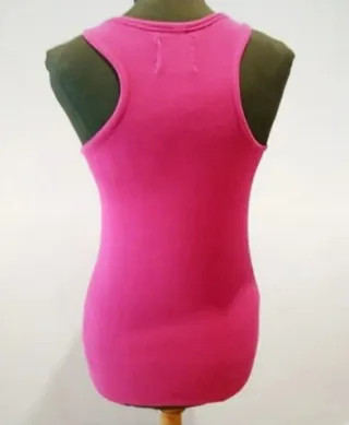 Camiseta tirantes fucsia Bershka