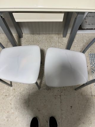 Mesa cocina tipo libro (+2sillas incluidas:90€)