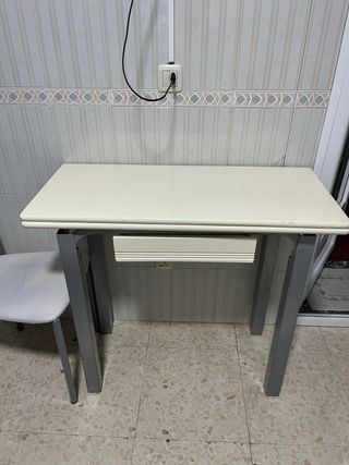 Mesa cocina tipo libro (+2sillas incluidas:90€)