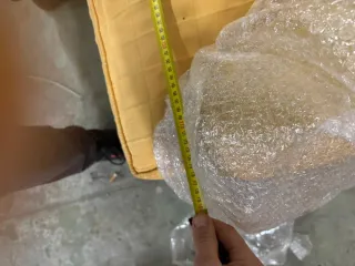 Sofá amarillo de tela