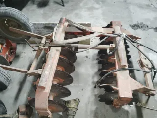 Grada de discos y desbrozadora Ronda (Andalucía)