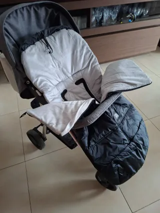 Silla infantil plegable con protector