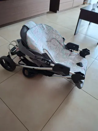 Silla infantil plegable con protector