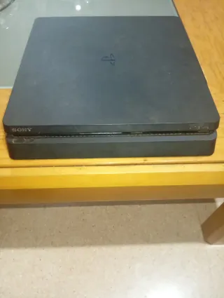 PlayStation 4 Slim Sony Negra