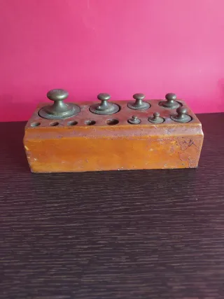 Antiguas pesas de balanza