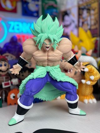 Figura Broly